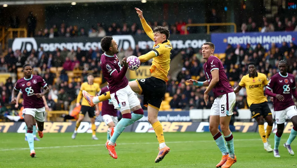 Wolverhampton vs Burnley (21:00 &#8211; 26/10) | Xem lại trận đấu