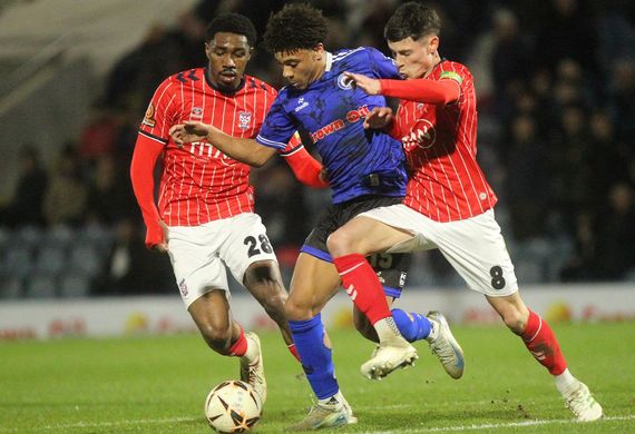 Nhận định soi kèo York vs Rochdale lúc 02h45 ngày 12/11/2025